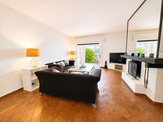 1 quarto Apartamento para venda em Puerto Banus, Marbella - 656 000 € (Ref: 10025350)