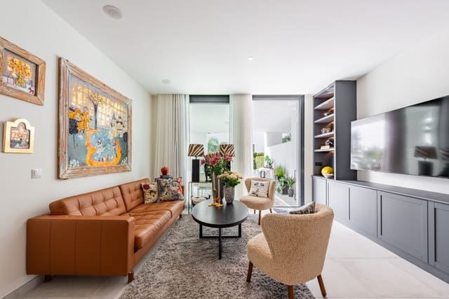 2 Zimmer Apartment zu verkaufen in Paraiso - Barronal, Estepona mit Pool Garage - 580.000 € (Ref: 10030200)