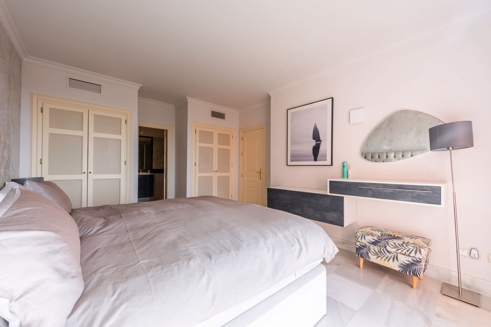 2 bedroom Apartment for sale in Monte Halcones with pool garage - € 540,000 (Ref: 10030201)