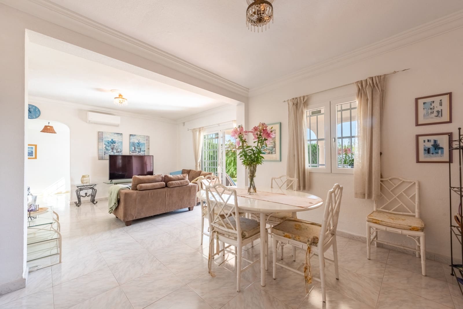 4 chambre Villa/Maison à vendre à Atalaya-Isdabe avec piscine garage - 430 000 € (Ref: 10035059)