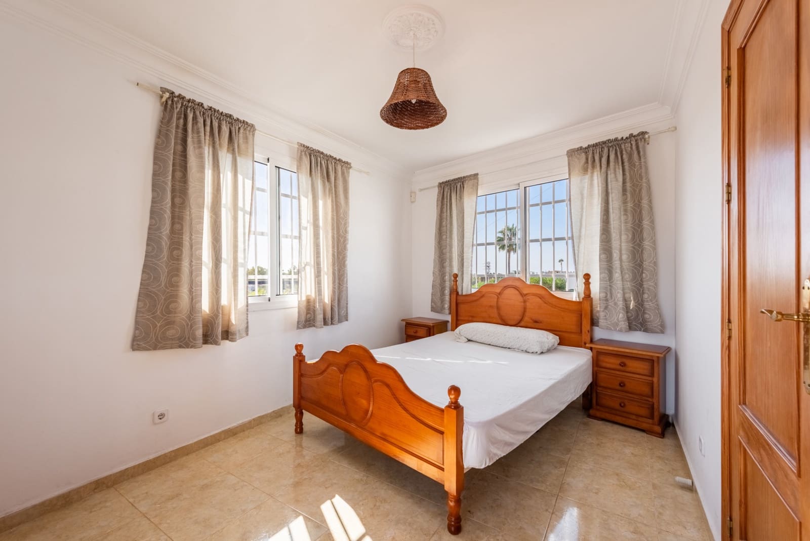 4 chambre Villa/Maison à vendre à Atalaya-Isdabe avec piscine garage - 430 000 € (Ref: 10035059)