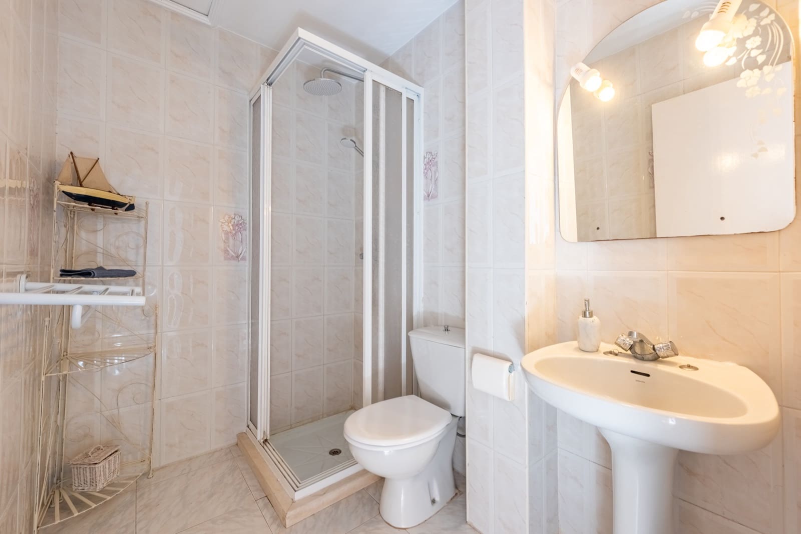 4 chambre Villa/Maison à vendre à Atalaya-Isdabe avec piscine garage - 430 000 € (Ref: 10035059)