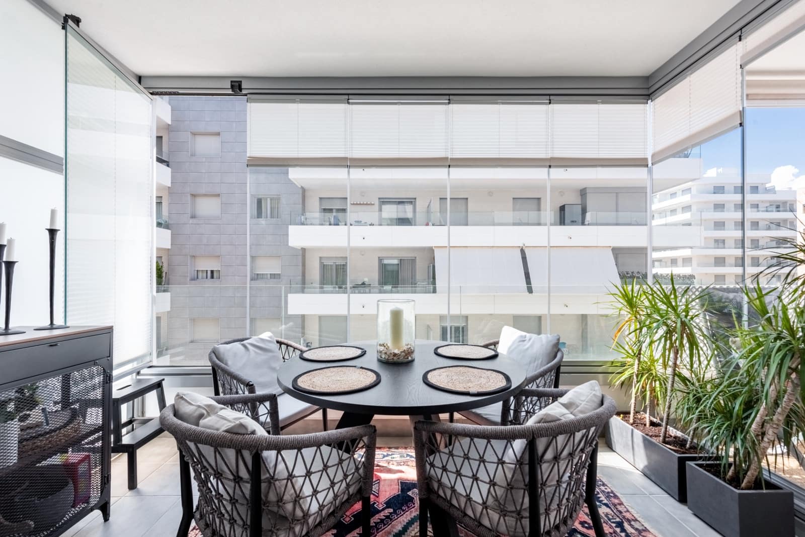 2 bedroom Apartment for sale in Marbella with pool garage - € 475,000 (Ref: 10109363)