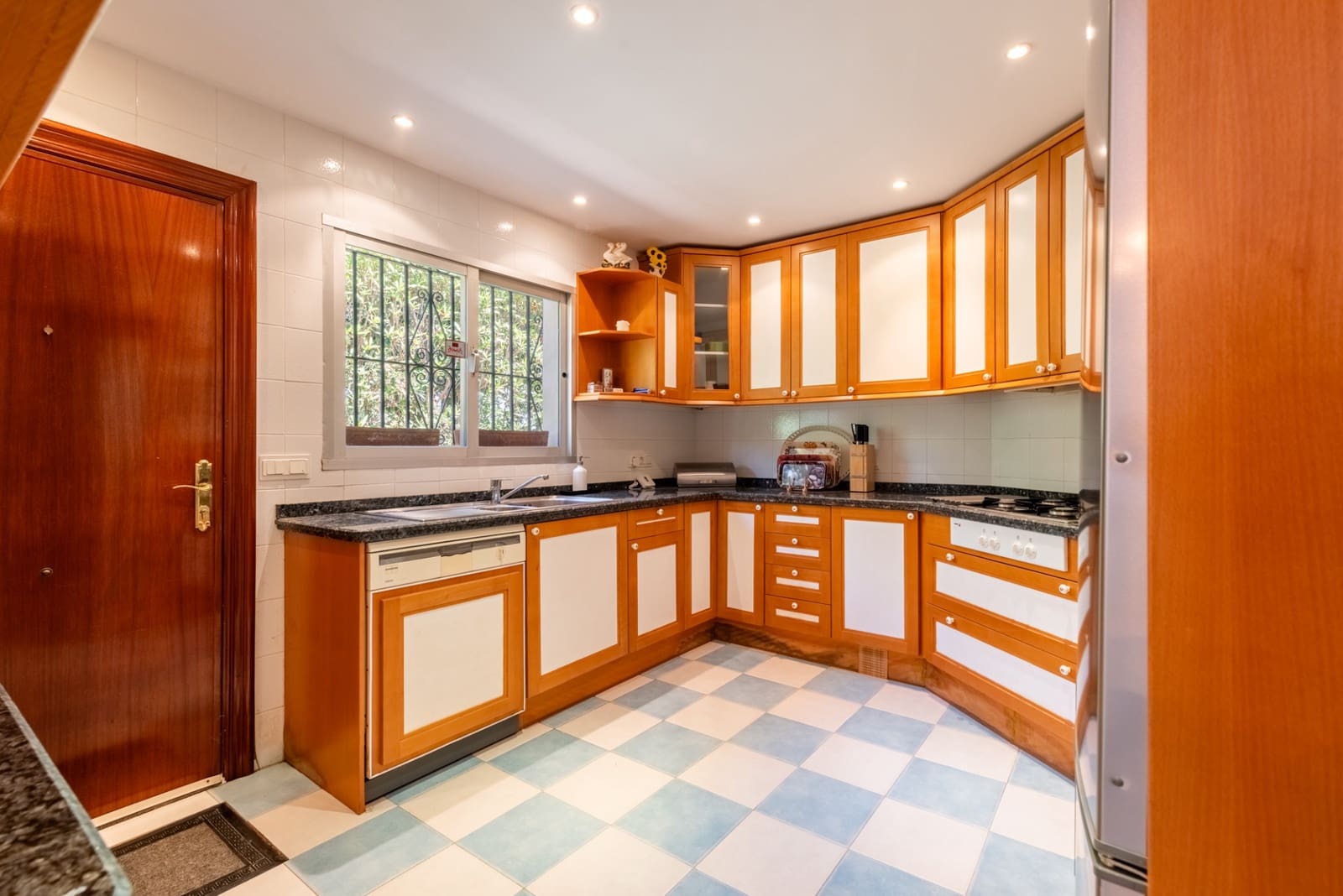 2 slaapkamer Huis te koop in Benahavis met zwembad garage - € 490.000 (Ref: 10124244)