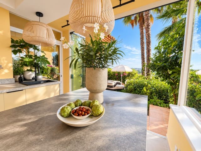 3 sovrum Lägenhet till salu i Rodeo Alto - Guadaiza - La Campana, Marbella med pool garage - 1 150 000 € (Ref: 10135906)