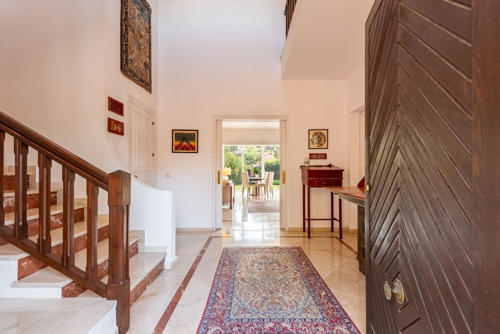 4 soverom Villa til salgs i El Paraiso med svømmebasseng garasje - € 1 735 000 (Ref: 10146686)