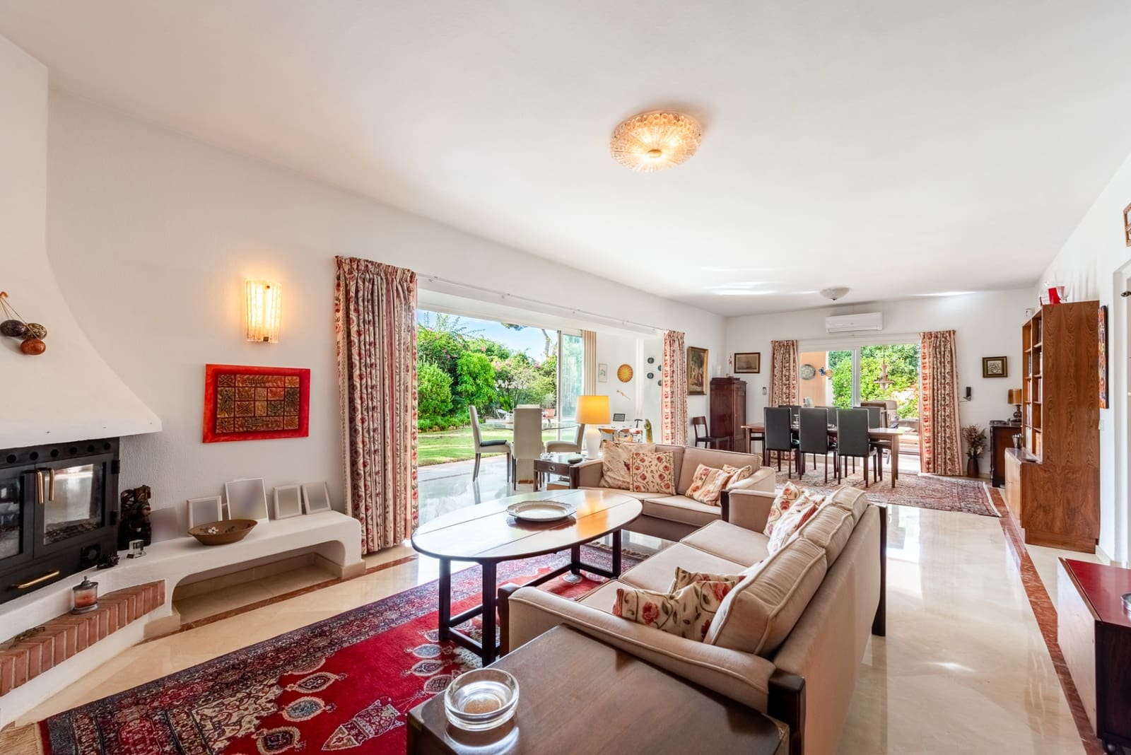 4 soverom Villa til salgs i El Paraiso med svømmebasseng garasje - € 1 735 000 (Ref: 10146686)
