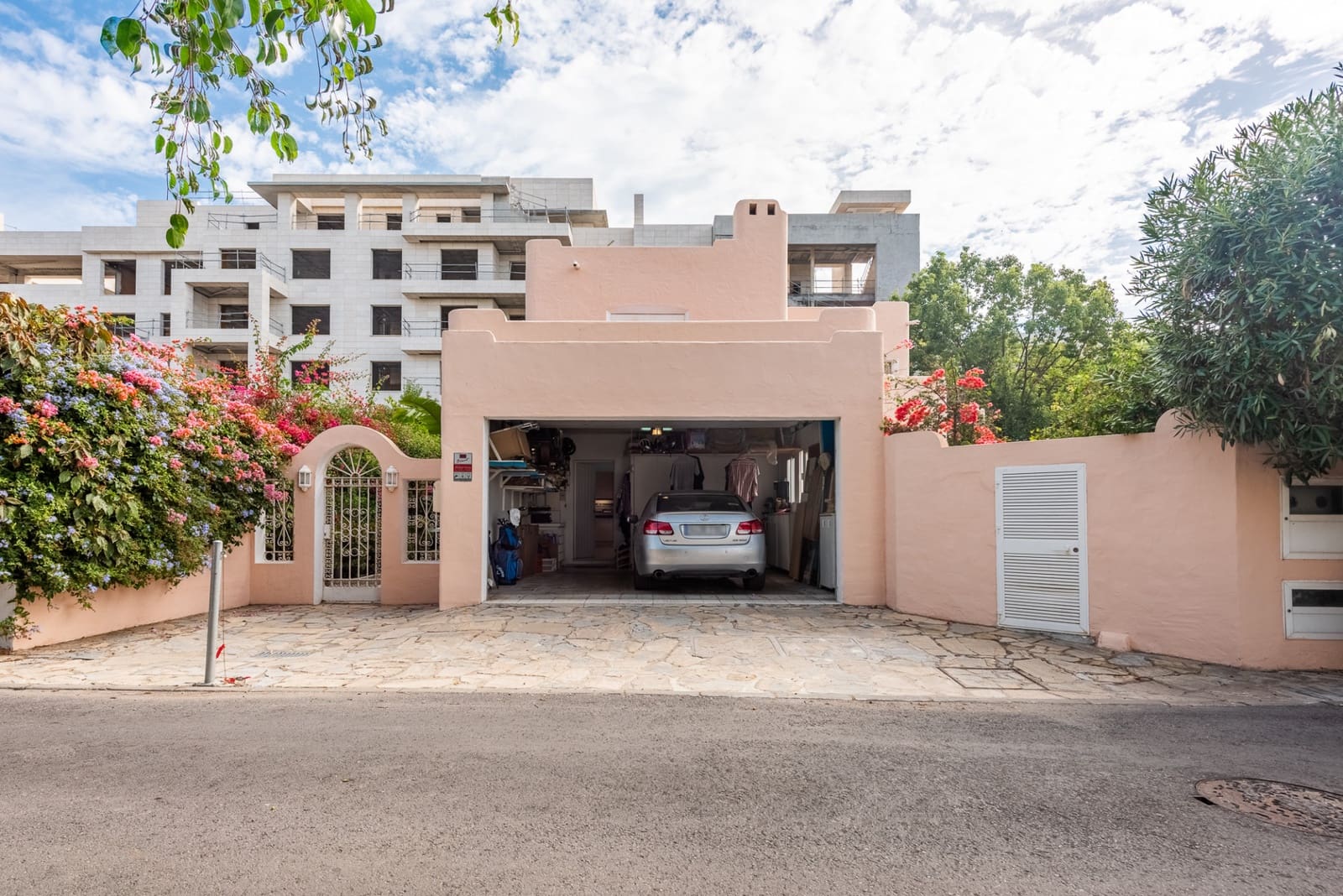 4 soverom Villa til salgs i El Paraiso med svømmebasseng garasje - € 1 735 000 (Ref: 10146686)