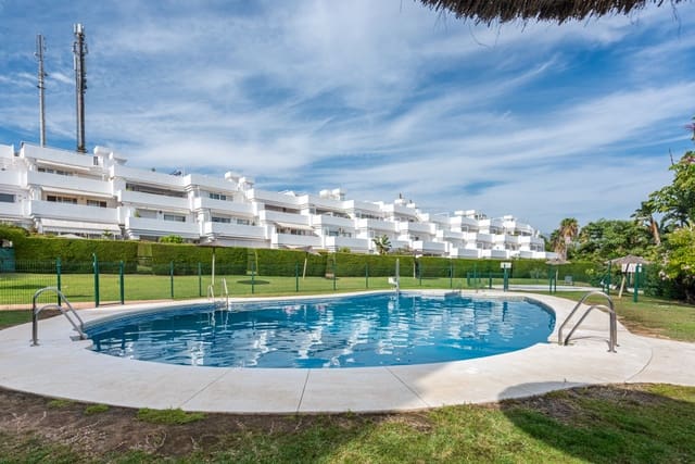 2 bedroom Apartment for sale in El Paraiso, Estepona with pool garage - € 499,000 (Ref: 10146687)