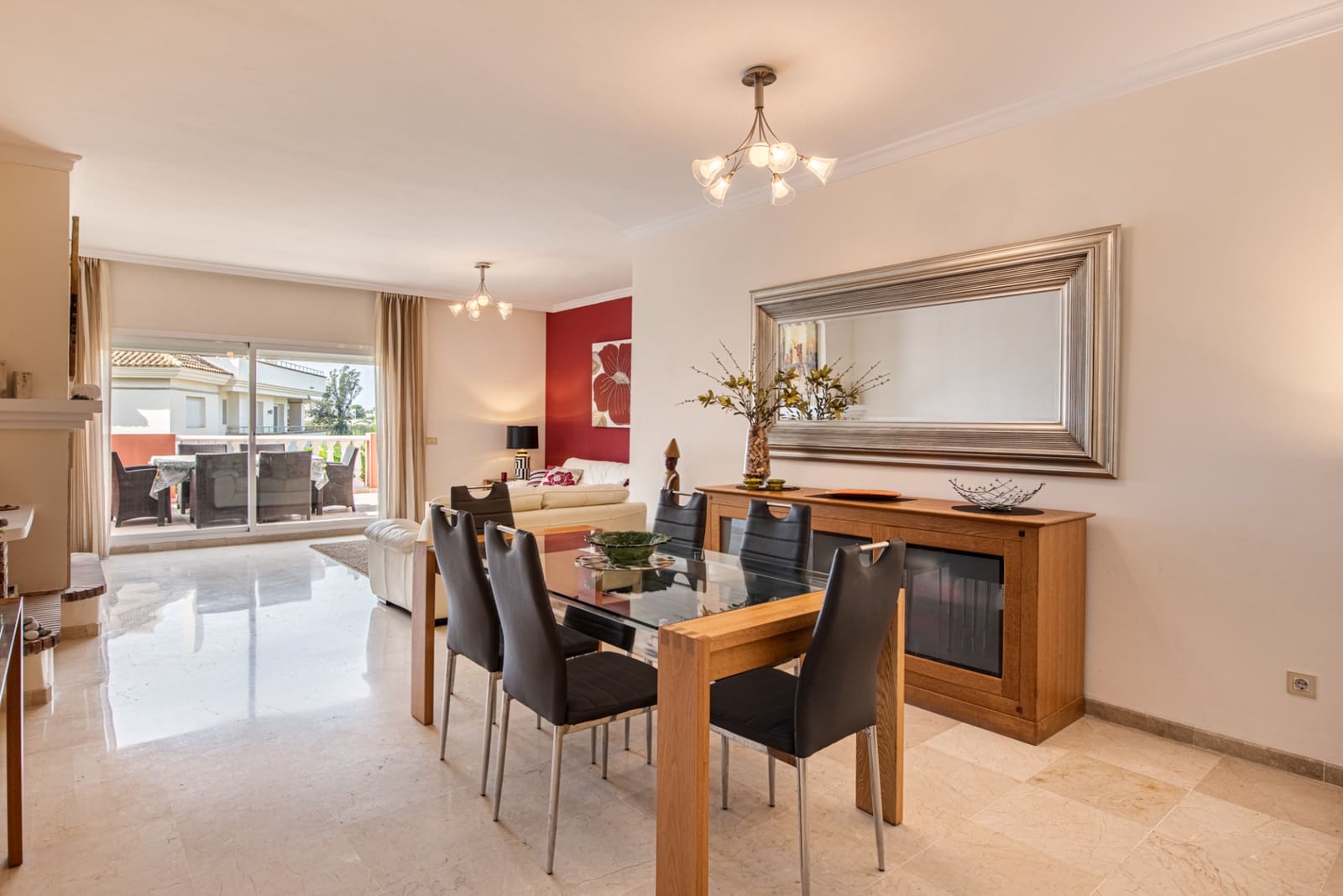 2 sovrum Takvåning till salu i Estepona med pool garage - 875 000 € (Ref: 10159270)