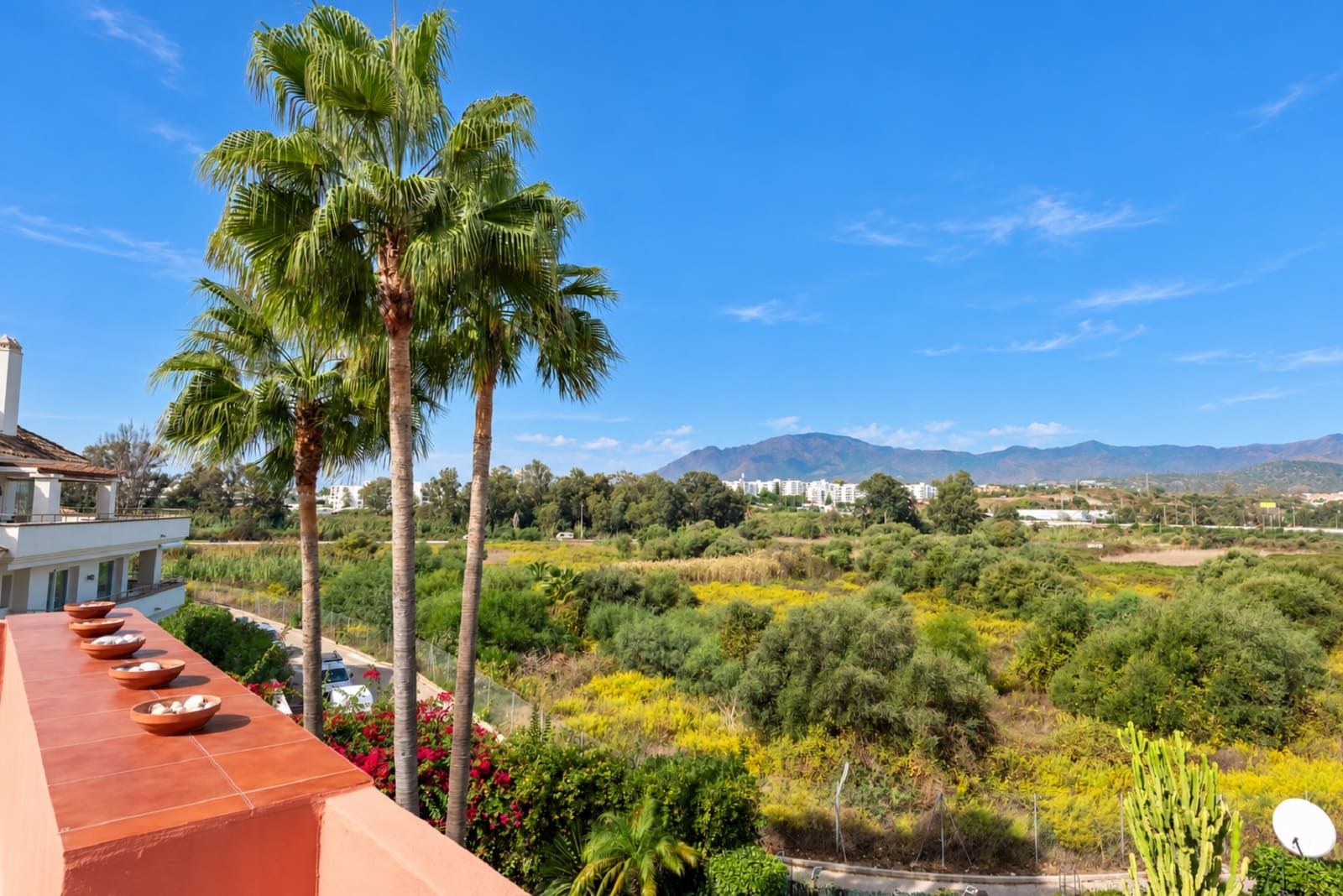 2 sovrum Takvåning till salu i Estepona med pool garage - 875 000 € (Ref: 10159270)