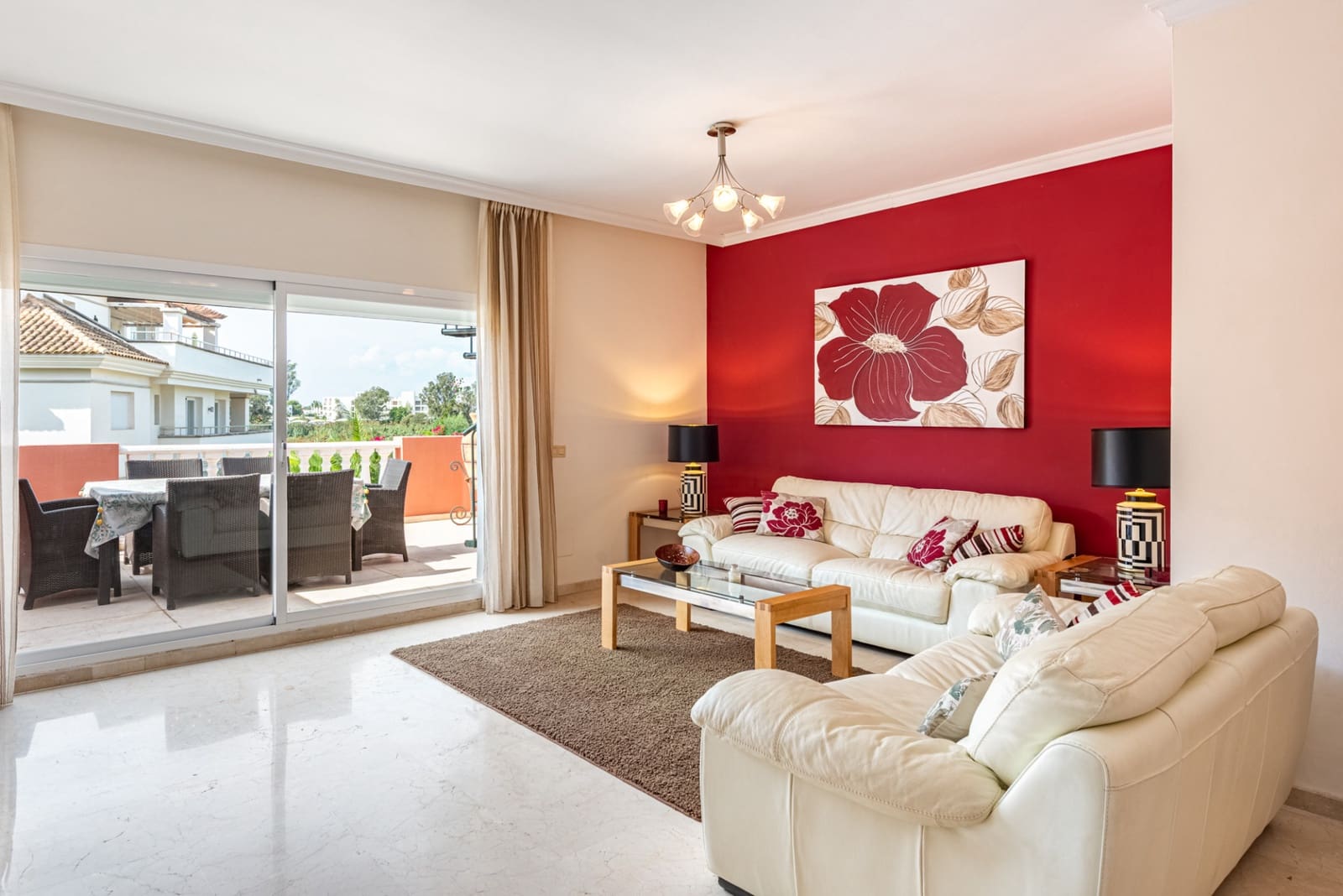 2 sovrum Takvåning till salu i Estepona med pool garage - 875 000 € (Ref: 10159270)