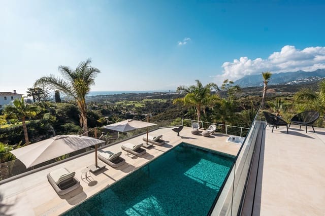 4 soveværelse Byhus til salg i El Rosario, Marbella med swimmingpool garage - € 3.500.000 (Ref: 8757096)