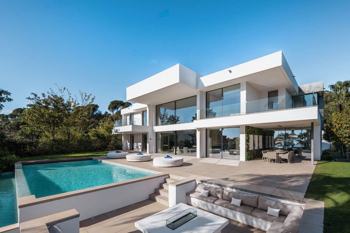 5 soveværelse Villa til salg i El Madronal med swimmingpool garage - € 6.495.000 (Ref: 8824102)