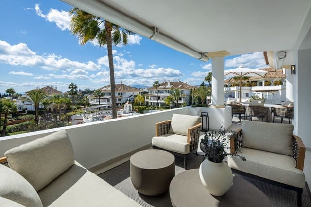 3 soveværelse Penthouse til salg i Golden Mile, Marbella med swimmingpool garage - € 2.750.000 (Ref: 8945055)
