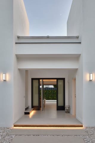 3 soveværelse Villa til leje i San Pedro de Alcantara, Marbella med swimmingpool garage - € 9.000 (Ref: 9104032)