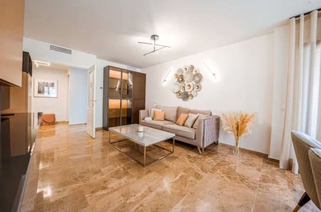 3 soveværelse Lejlighed til leje i San Pedro de Alcantara, Marbella med swimmingpool garage - € 3.500 (Ref: 9170479)