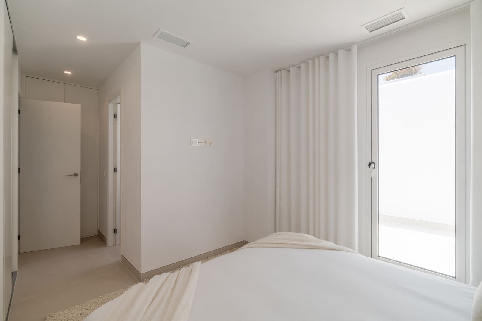 3 soveværelse Penthouse til salg i San Pedro de Alcantara med swimmingpool garage - € 1.695.000 (Ref: 9215746)