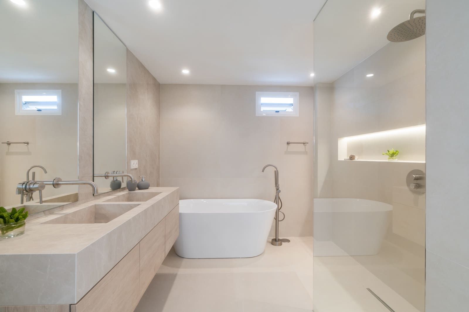 3 soveværelse Penthouse til salg i San Pedro de Alcantara med swimmingpool garage - € 1.695.000 (Ref: 9215746)