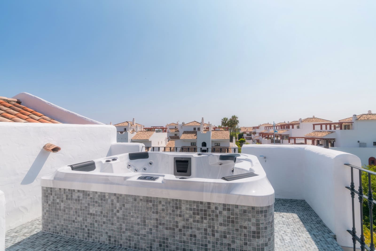 3 soveværelse Penthouse til salg i San Pedro de Alcantara med swimmingpool garage - € 1.695.000 (Ref: 9215746)