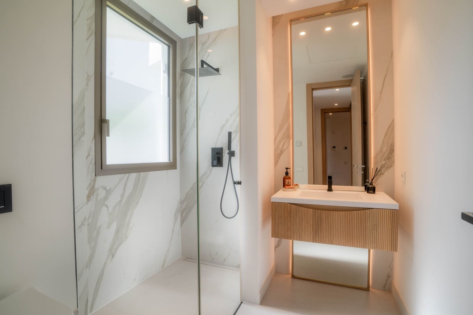 3 soveværelse Villa til salg i Marbella med swimmingpool garage - € 4.495.000 (Ref: 9215747)