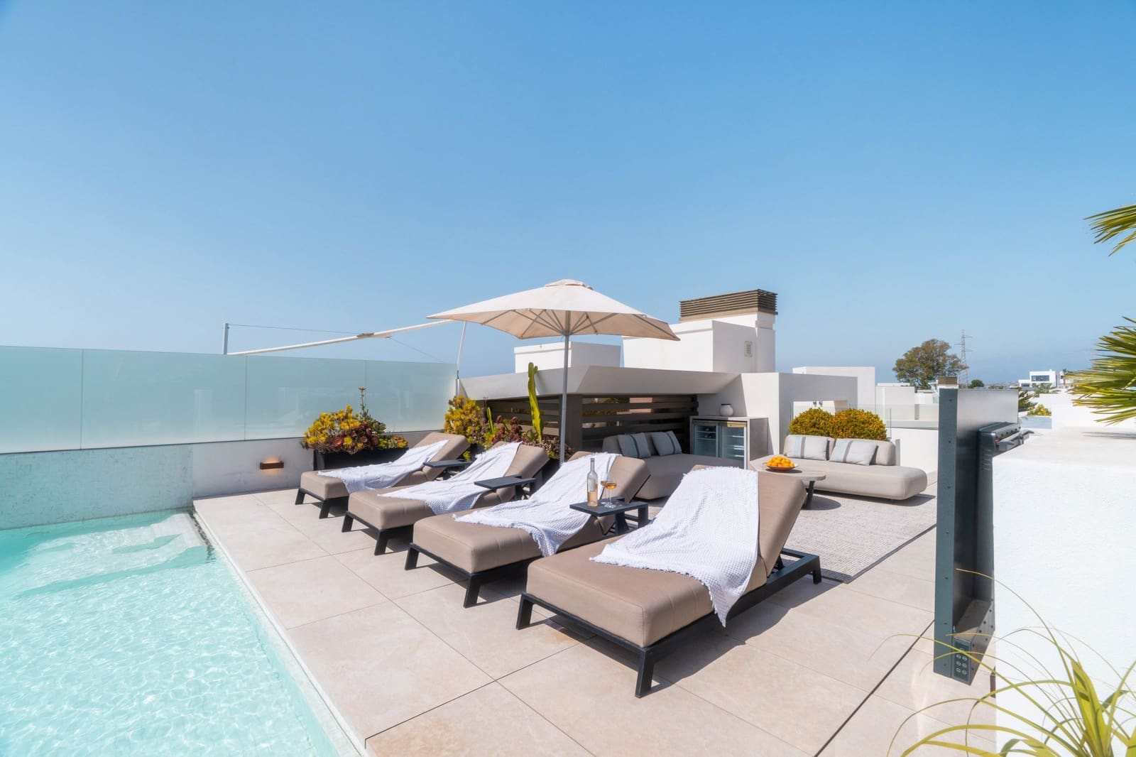 3 soveværelse Villa til salg i Marbella med swimmingpool garage - € 4.495.000 (Ref: 9215747)