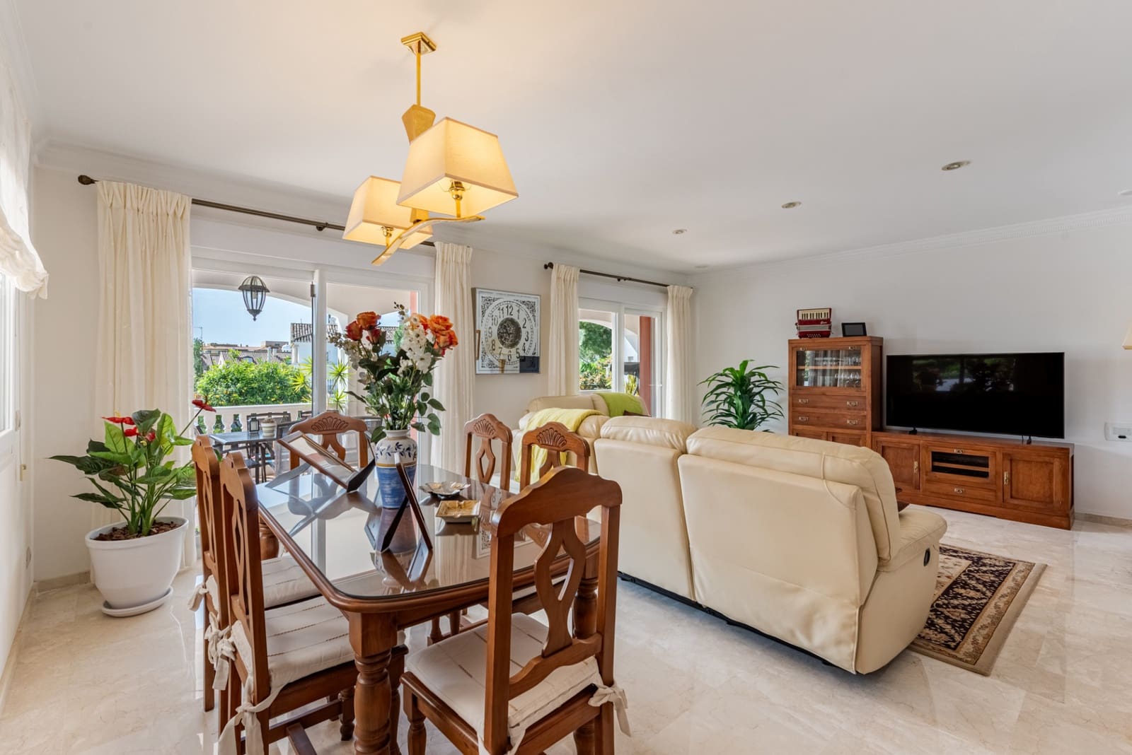 6 slaapkamer Villa te koop in San Pedro de Alcantara met zwembad garage - € 2.750.000 (Ref: 9217240)