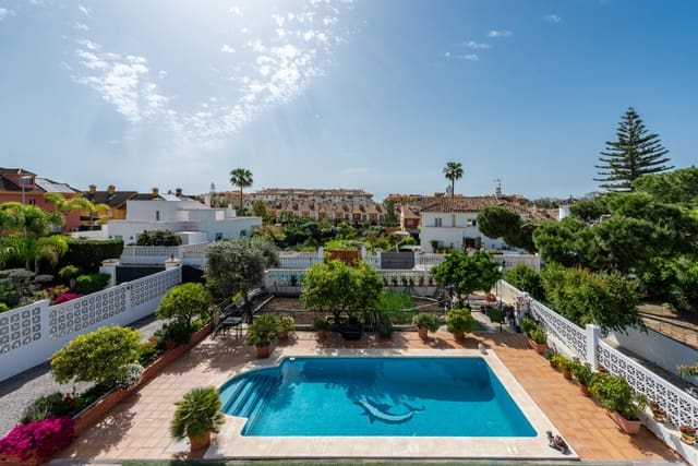 6 soveværelse Villa til salg i San Pedro de Alcantara, Marbella med swimmingpool garage - € 2.750.000 (Ref: 9217240)