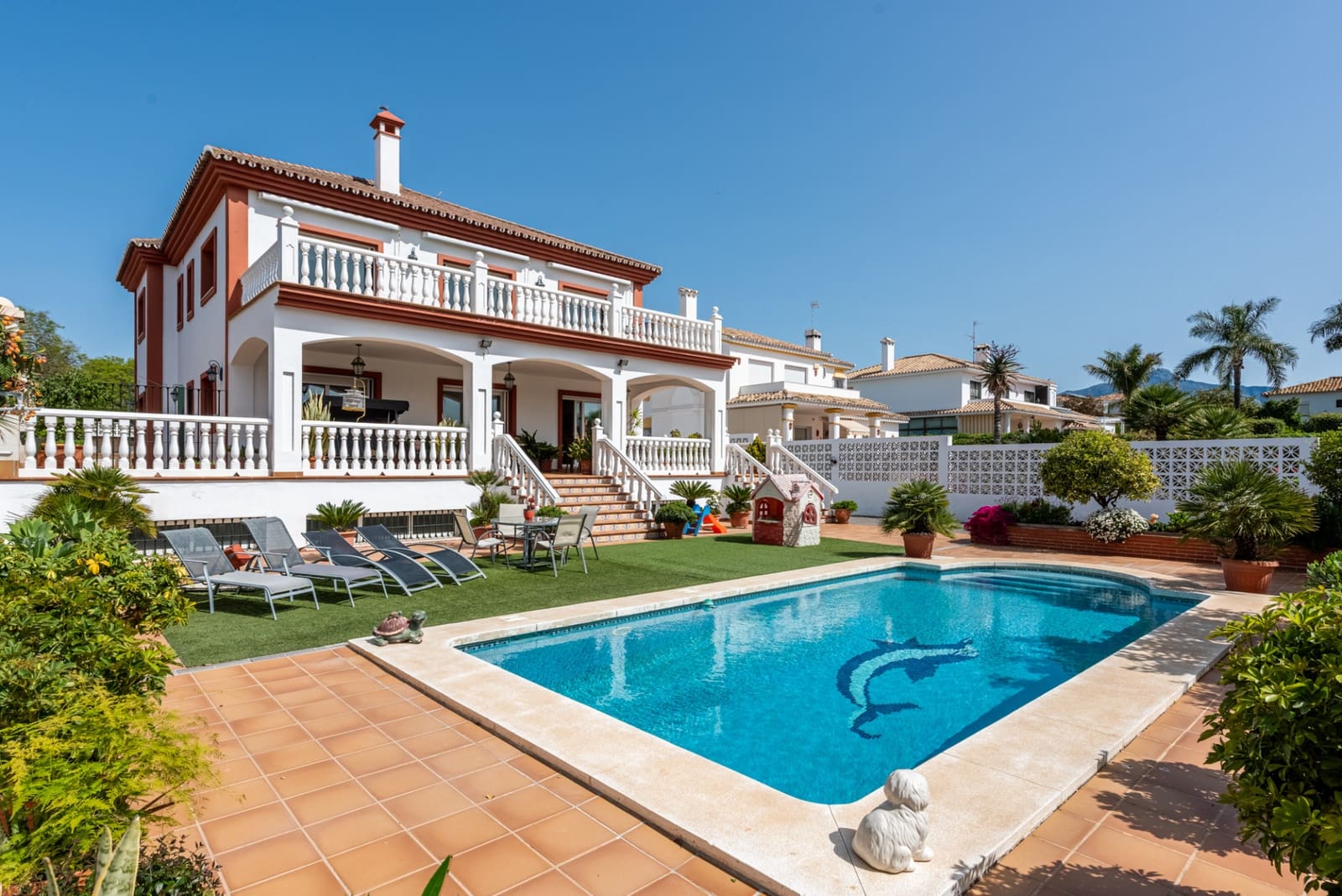 6 bedroom Villa for sale in San Pedro de Alcantara with pool garage - € 2,750,000 (Ref: 9217240)