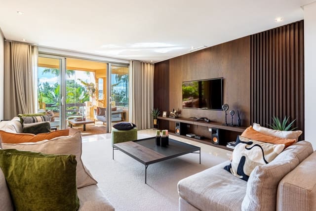 2 makuuhuone Huoneisto myytävänä paikassa Sierra Blanca, Marbella mukana uima-altaan 
autotalli - 1 395 000 € (Ref: 9217241)