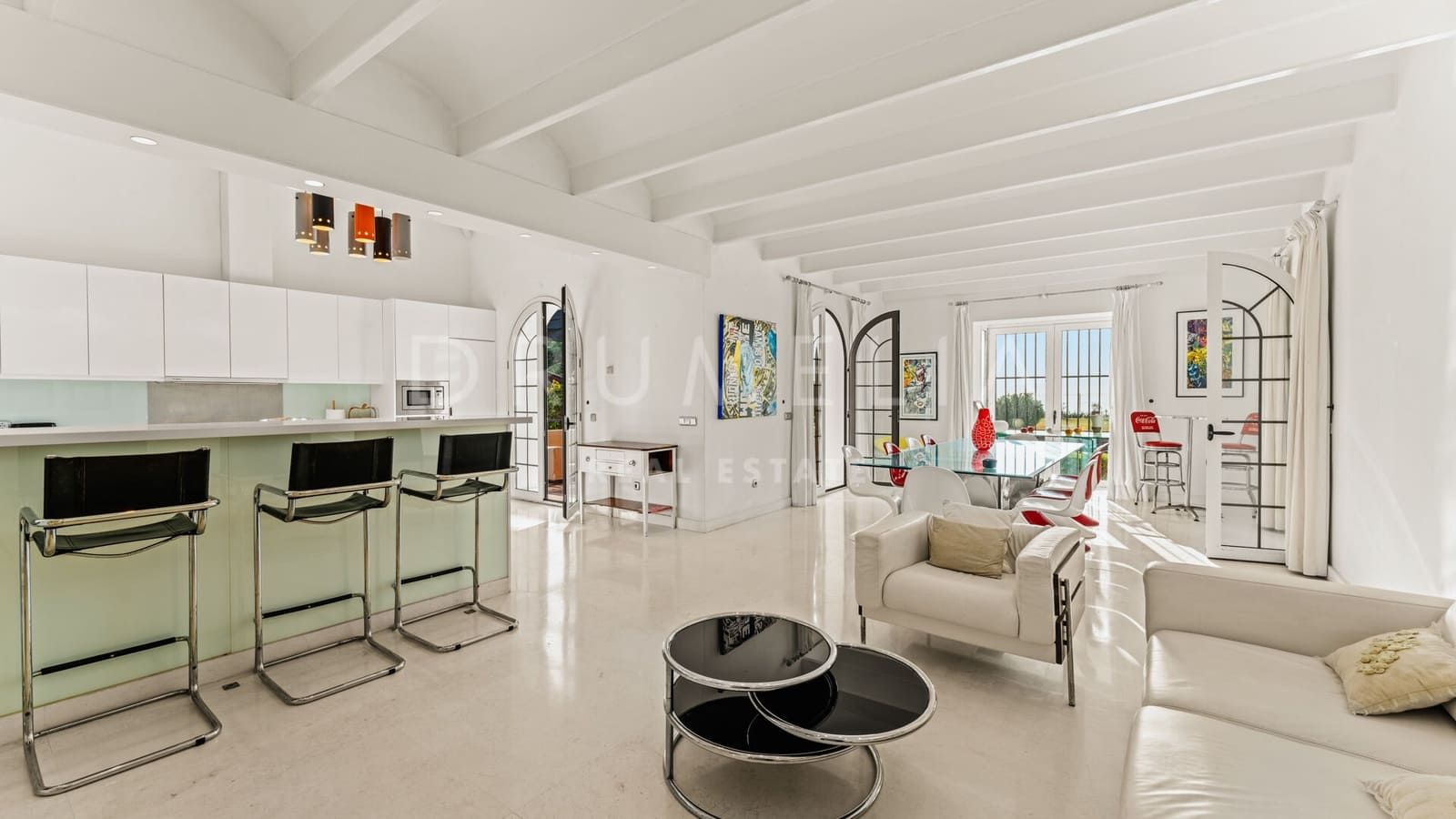 8 soverom Villa til salgs i New Golden Mile med svømmebasseng garasje - € 11 900 000 (Ref: 9217242)