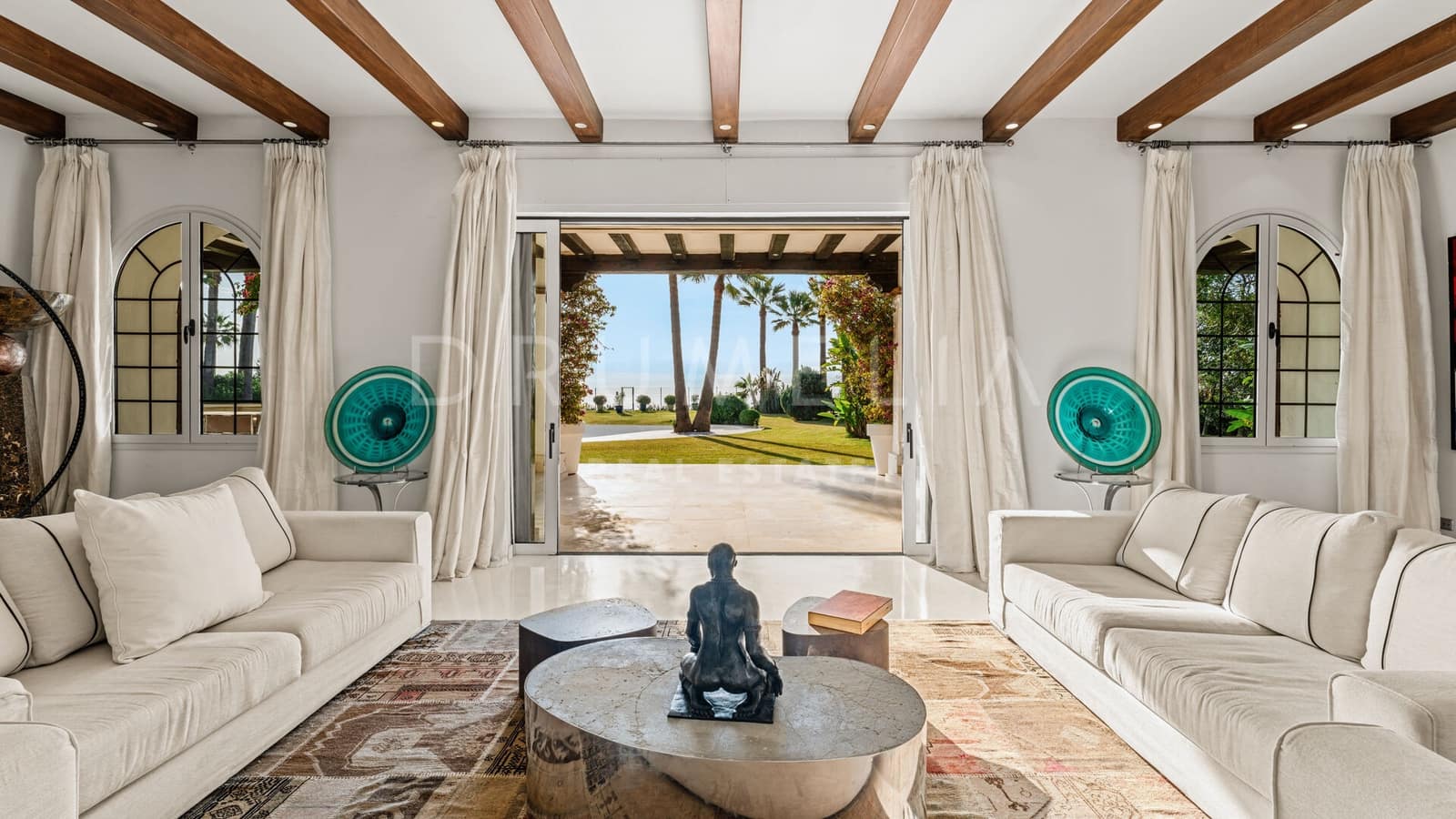 8 soverom Villa til salgs i New Golden Mile med svømmebasseng garasje - € 11 900 000 (Ref: 9217242)