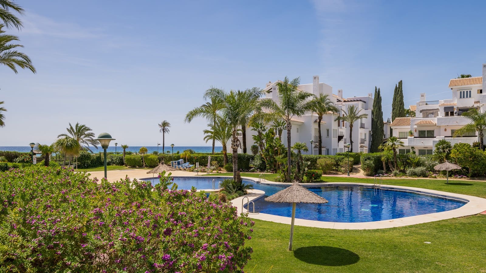 3 bedroom Apartment for sale in Marbella with pool garage - € 2,450,000 (Ref: 9217246)