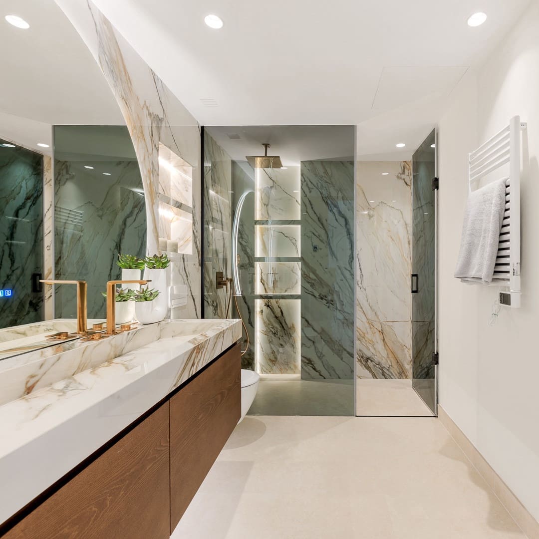 6 bedroom Apartment for sale in Marbella with pool garage - € 4,650,000 (Ref: 9217247)