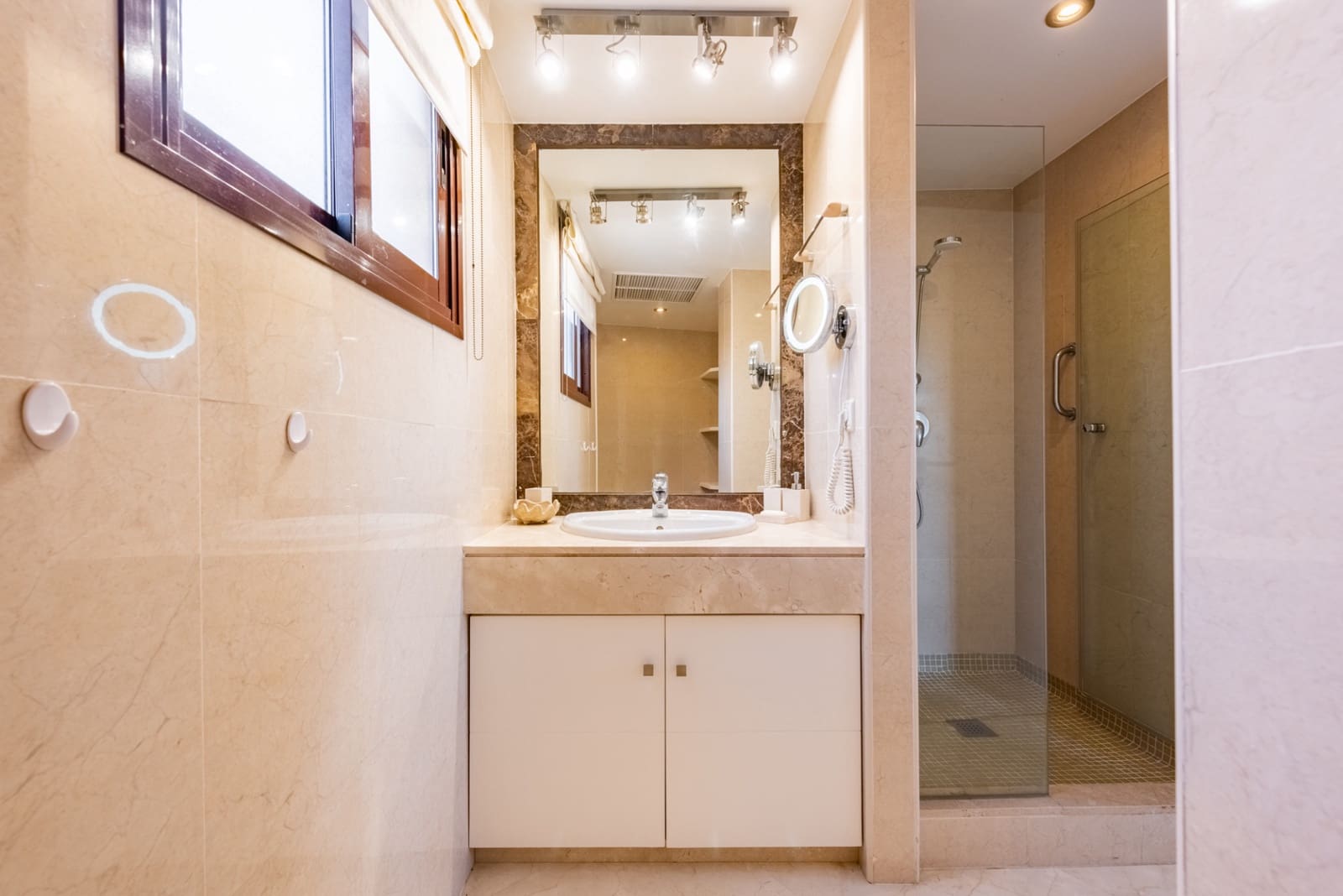 3 soveværelse Penthouse til salg i Costalita med swimmingpool garage - € 1.149.000 (Ref: 9217248)