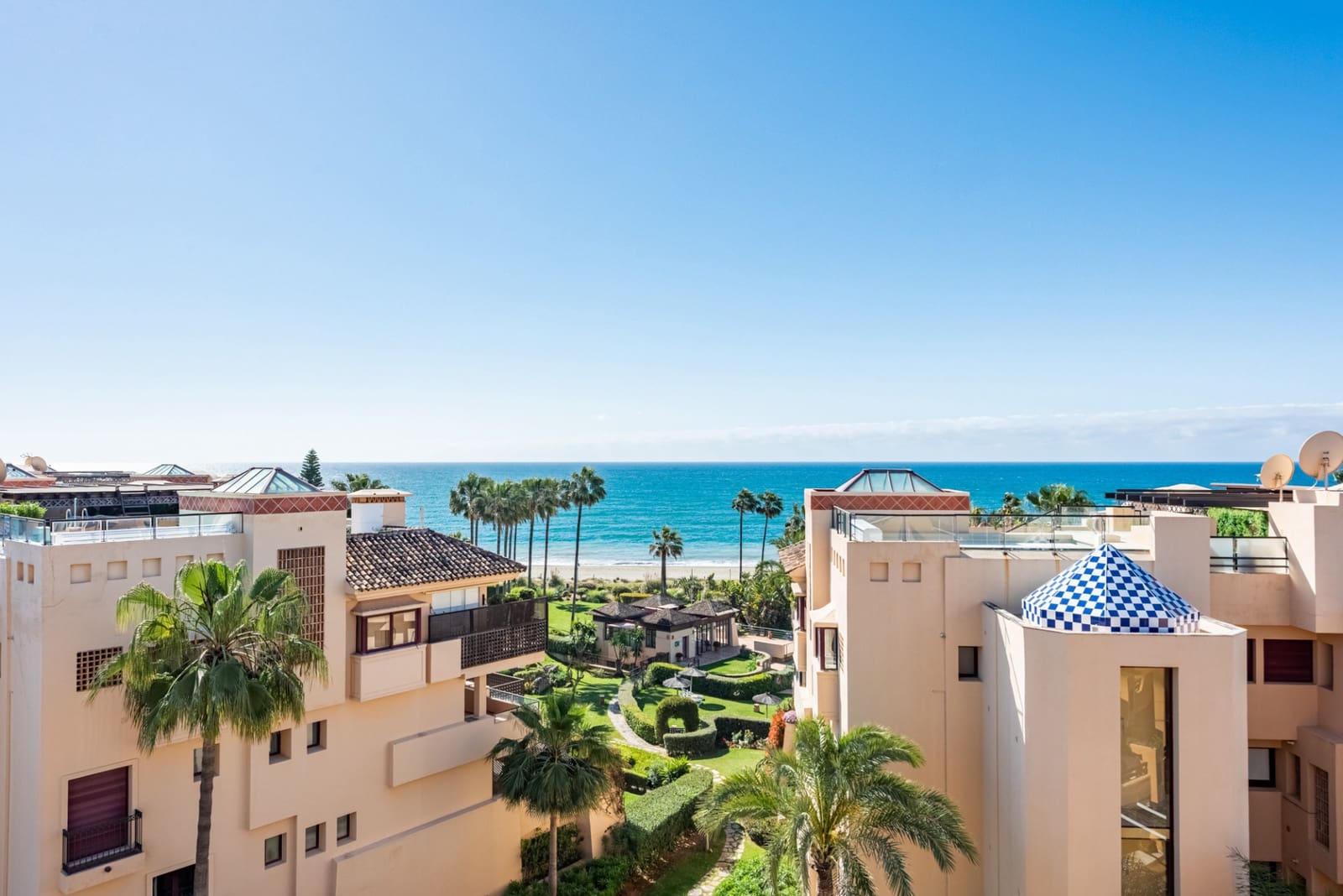 3 soveværelse Penthouse til salg i Costalita med swimmingpool garage - € 1.149.000 (Ref: 9217248)