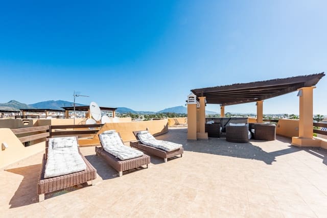 3 chambre Penthouse à vendre à Costalita, Estepona avec piscine garage - 1 149 000 € (Ref: 9217248)