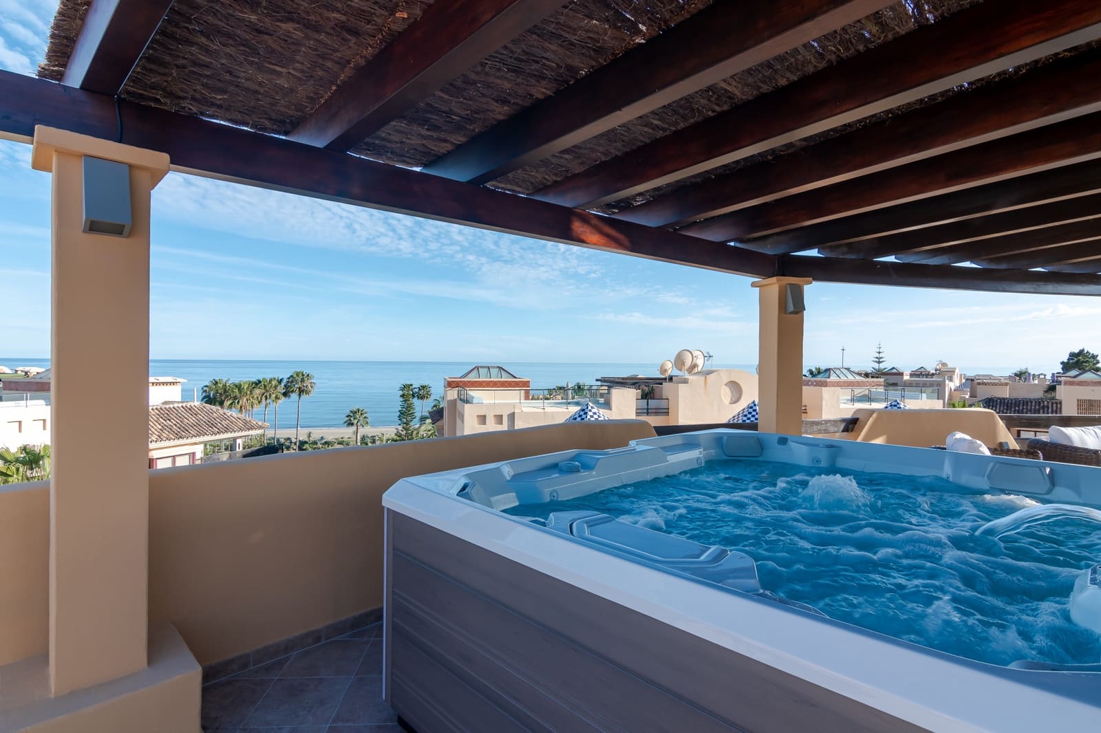 3 soveværelse Penthouse til salg i Costalita med swimmingpool garage - € 1.149.000 (Ref: 9217248)
