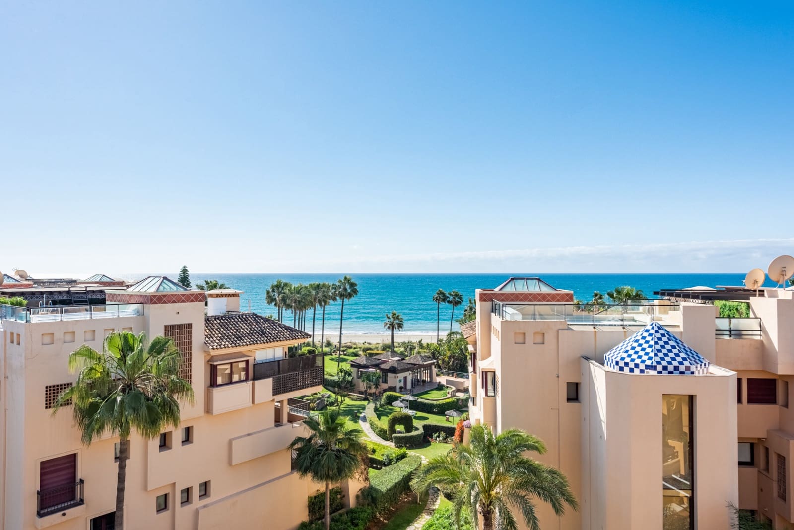 3 soveværelse Penthouse til salg i Costalita med swimmingpool garage - € 1.149.000 (Ref: 9217248)