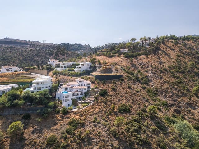 Terrain à Bâtir à vendre à La Quinta, Benahavís - 1 695 000 € (Ref: 9217253)