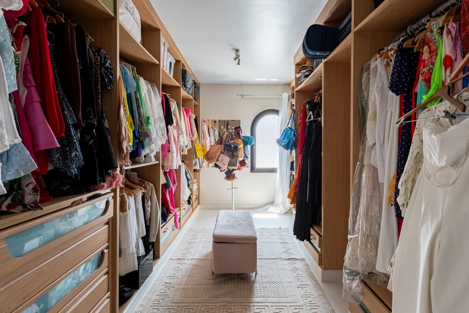 2 bedroom Penthouse for sale in Marbella with pool garage - € 1,825,000 (Ref: 9217256)