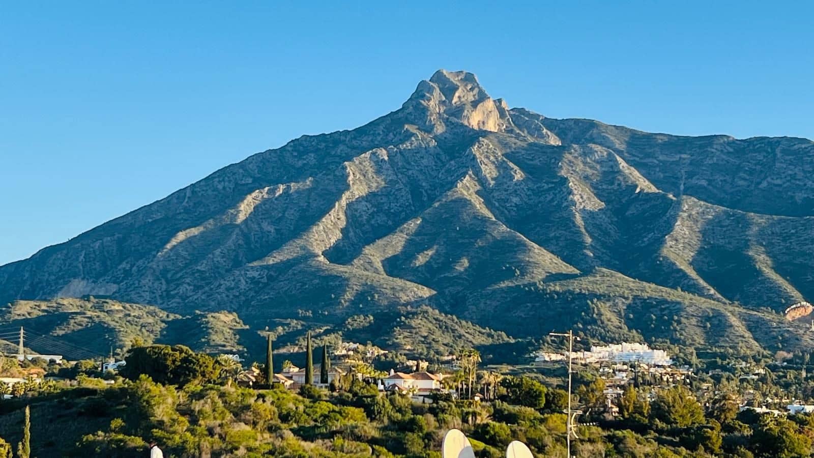 2 soveværelse Penthouse til salg i Marbella med swimmingpool garage - € 1.790.000 (Ref: 9217256)