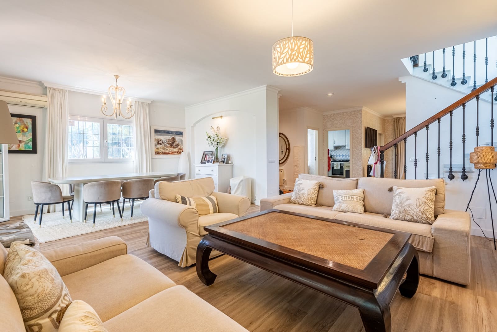 3 makuuhuone Huvila myytävänä paikassa Atalaya-Isdabe mukana uima-altaan 
autotalli - 1 350 000 € (Ref: 9217257)