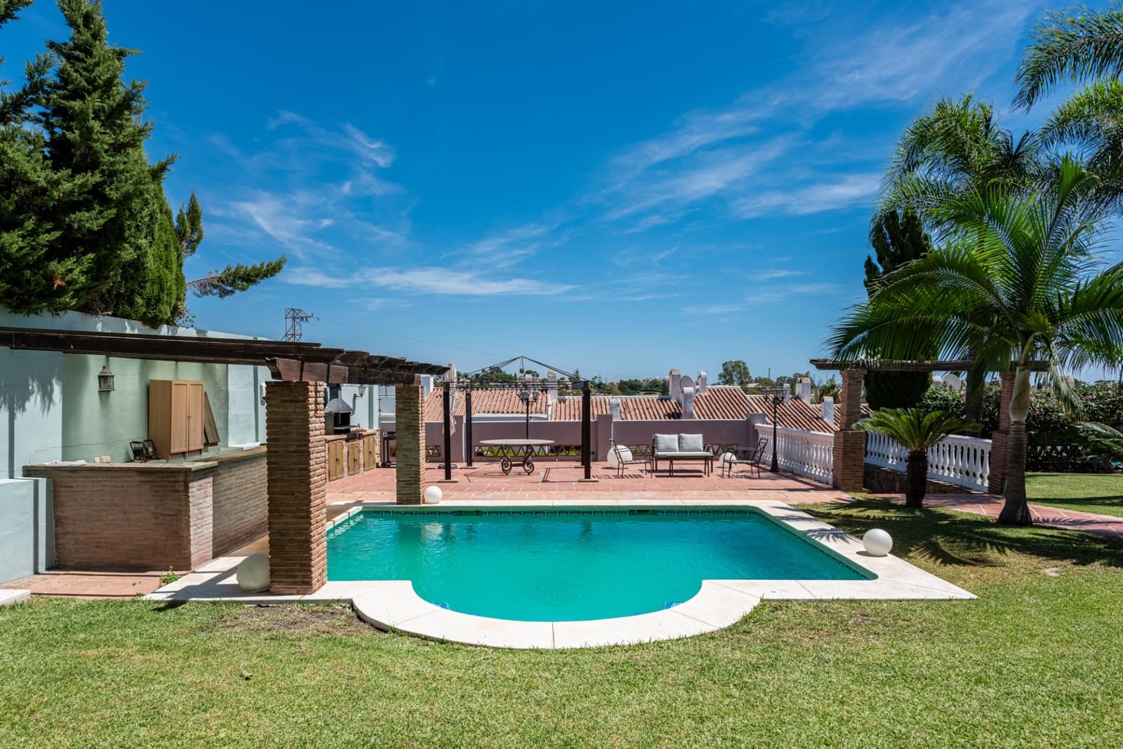 3 makuuhuone Huvila myytävänä paikassa Atalaya-Isdabe mukana uima-altaan 
autotalli - 1 350 000 € (Ref: 9217257)