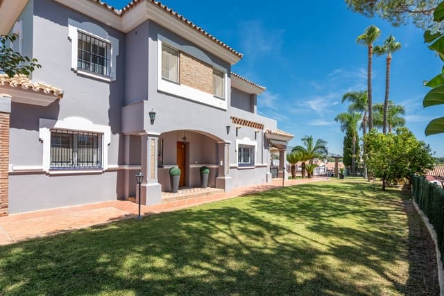 3 soverom Villa til salgs i Atalaya-Isdabe, Estepona med svømmebasseng garasje - € 1 350 000 (Ref: 9217257)