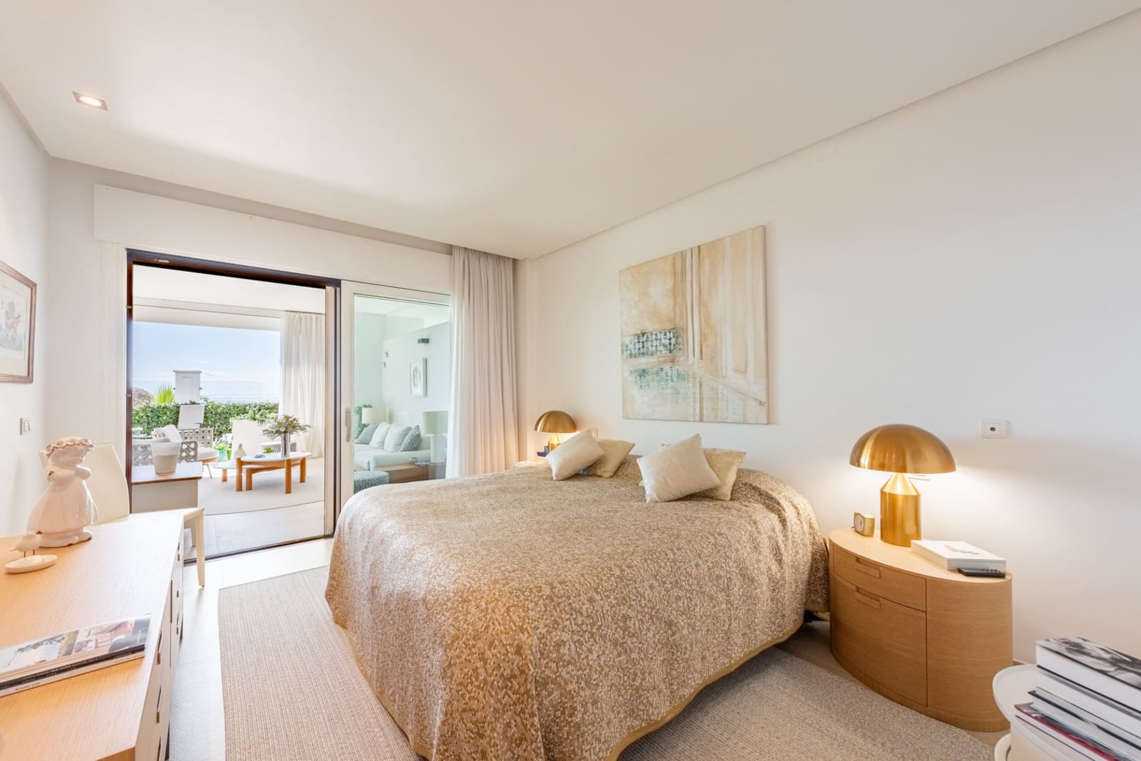 2 Zimmer Apartment zu verkaufen in Estepona mit Pool Garage - 1.250.000 € (Ref: 9217259)