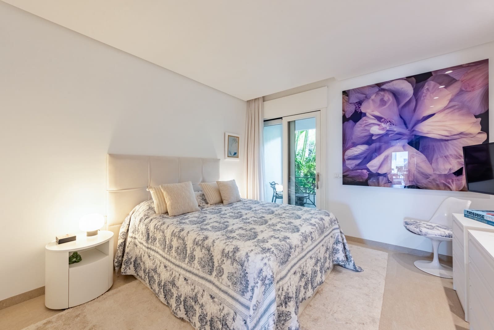 2 Zimmer Apartment zu verkaufen in Estepona mit Pool Garage - 1.250.000 € (Ref: 9217259)