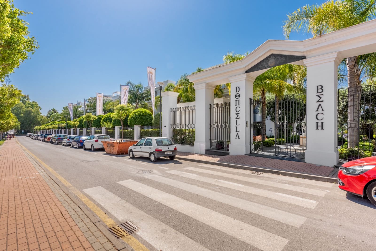 2 Zimmer Apartment zu verkaufen in Estepona mit Pool Garage - 1.250.000 € (Ref: 9217259)