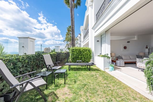 2 bedroom Apartment for sale in Estepona with pool garage - € 1,250,000 (Ref: 9217259)