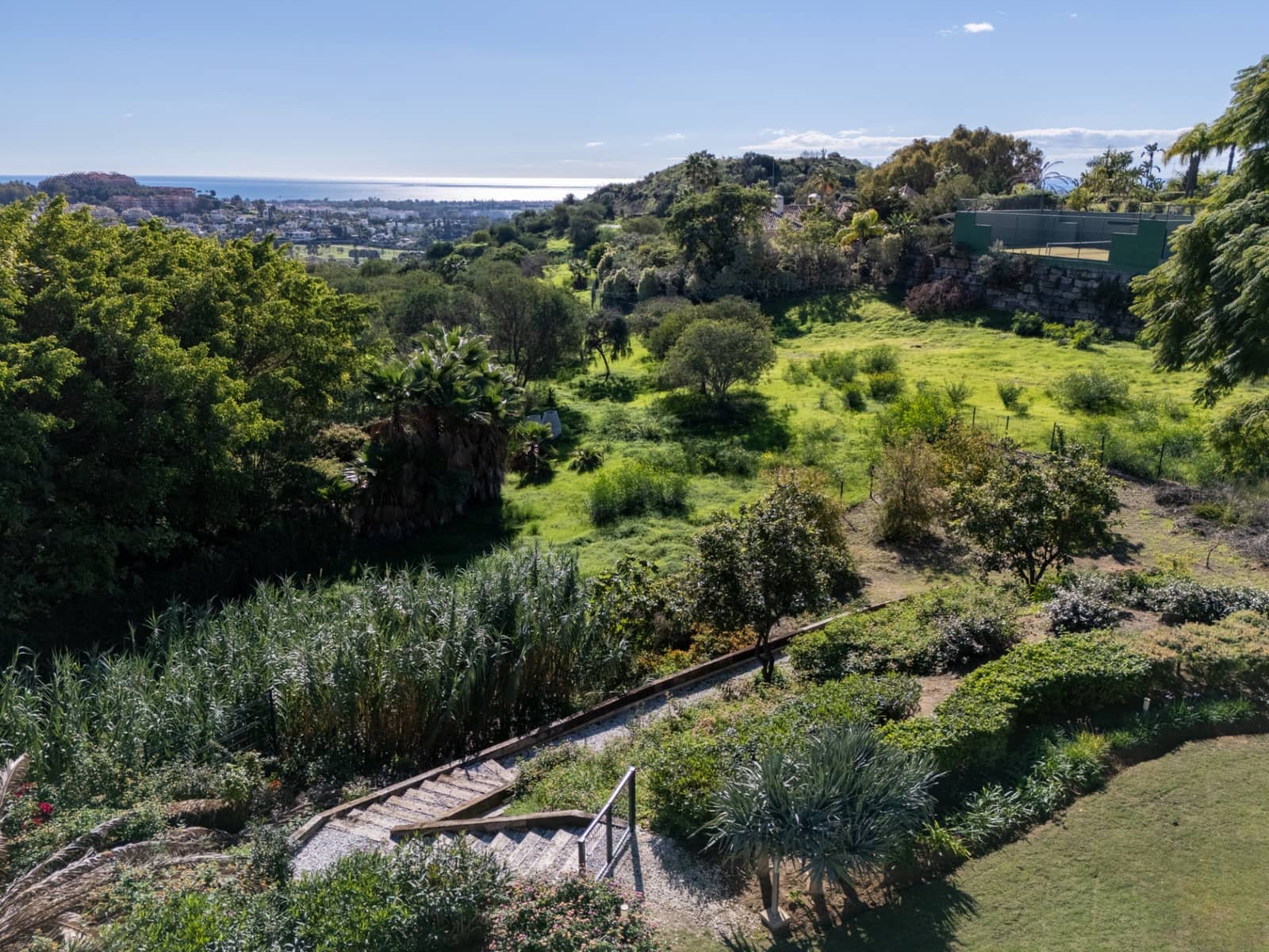 5 Zimmer Villa zu verkaufen in Benahavis mit Pool Garage - 3.850.000 € (Ref: 9217260)